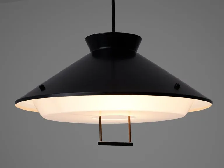 Italian Adjustable Counterweight Pendant Lamp