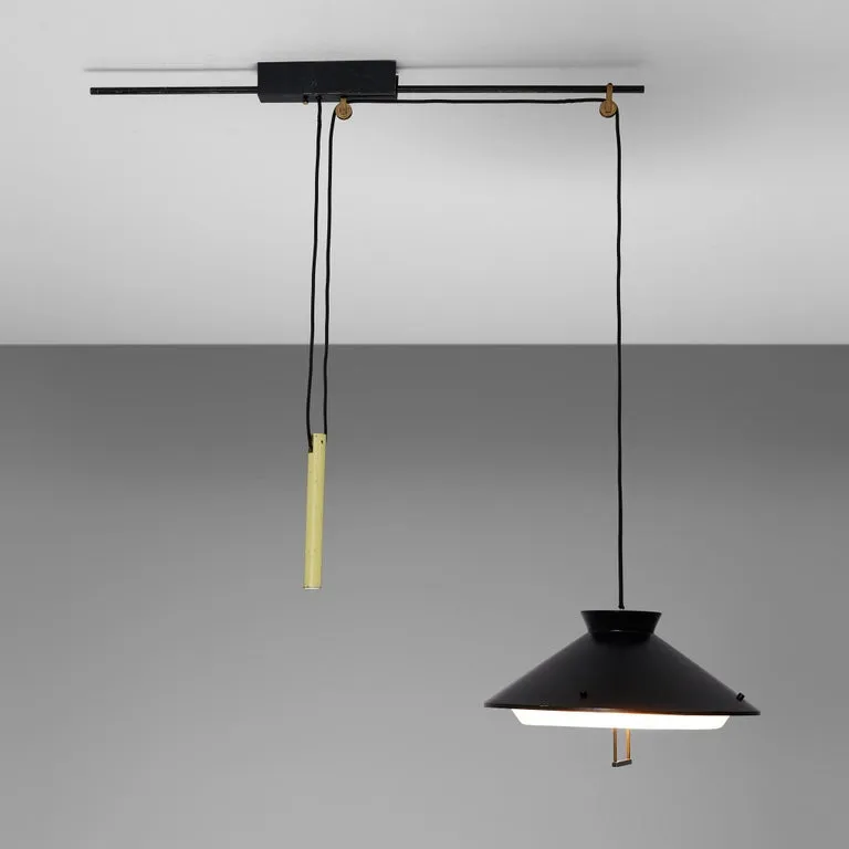 Italian Adjustable Counterweight Pendant Lamp