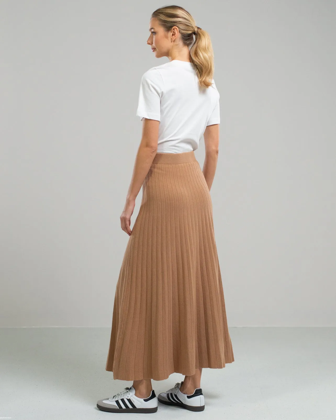 NEW | Knitted Maxi Skirt | Camel